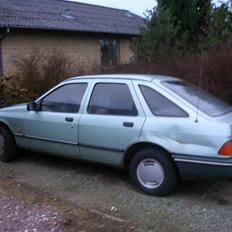 Ford Sierra 2,0 GL v6 solgt