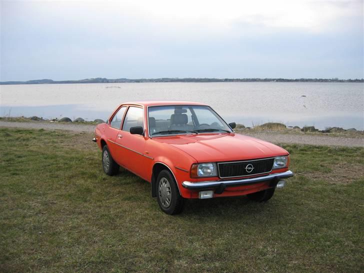 Opel Ascona B 1.6 SR billede 1