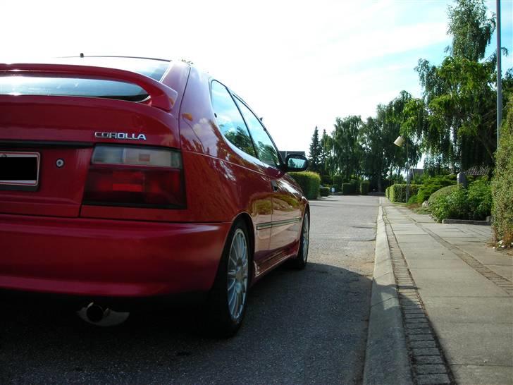 Toyota corolla 1.6 gsi SOLGT billede 11