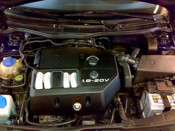 VW Golf 4 1,8 20v SOLGT billede 2