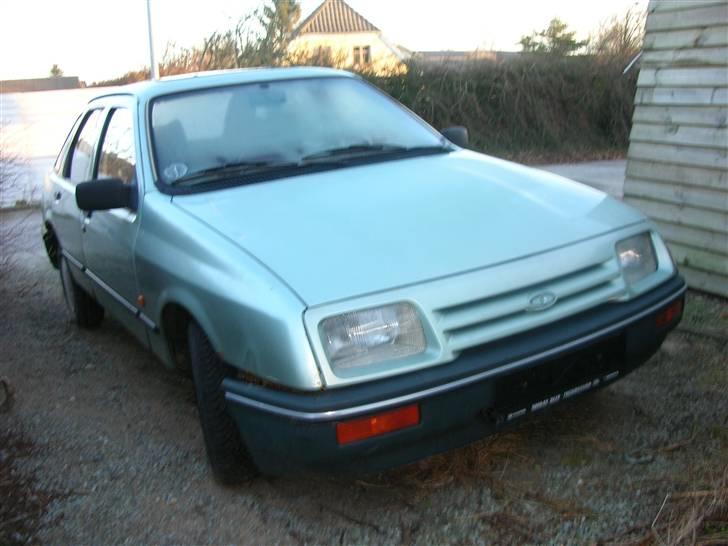 Ford Sierra 2,0 GL v6 solgt billede 1