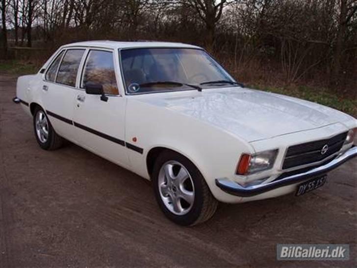 Opel Rekord D - **SOLGT** - Hun er fandme smuk :D billede 8
