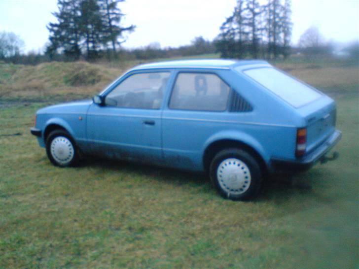 Opel kadett 1,6 D  billede 2