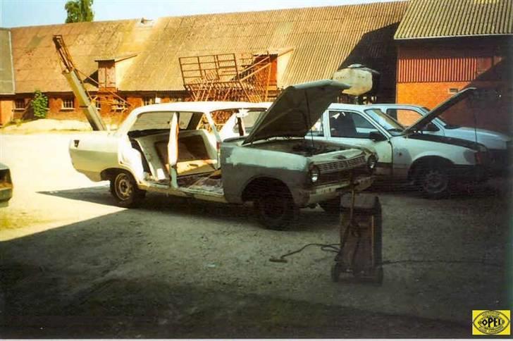 Opel Rekord A-4dørs - Her er et billede af "midtvejskrisen" billede 5