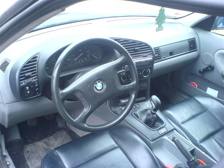 BMW 325 solgt billede 5