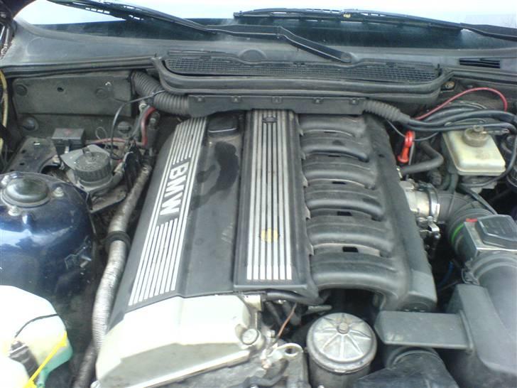 BMW 325 solgt billede 6