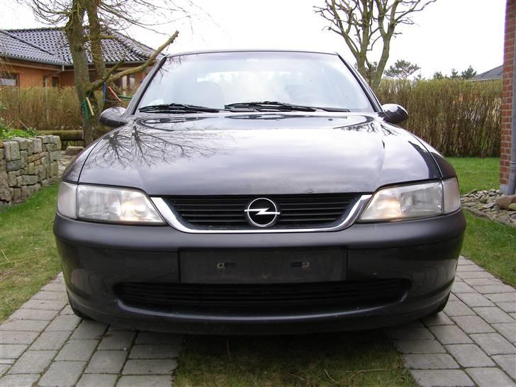 Opel Vectra B 1,8 16V Solgt billede 2
