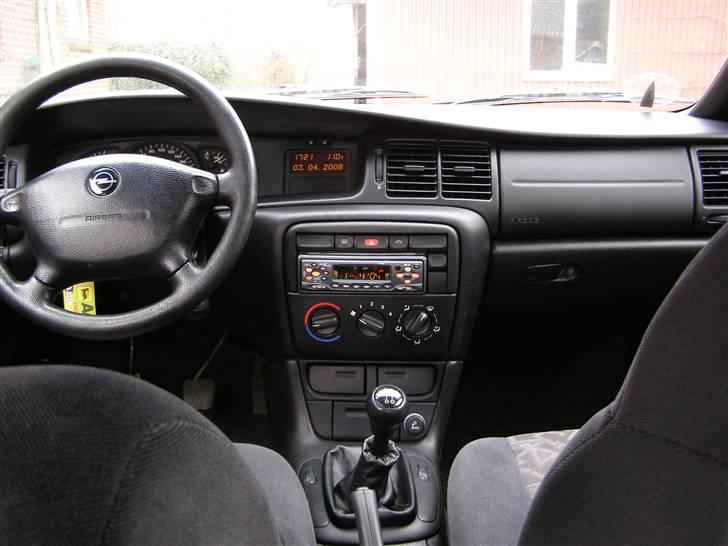Opel Vectra B 1,8 16V Solgt billede 9