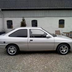 Ford Escort 1.6I MK5