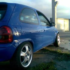 Opel Corsa 1,4i 16v solgt