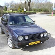 VW Golf 1,6TD Solgt