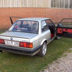 BMW E30 320i (hverdagsbil)DØD