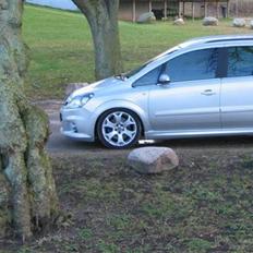 Opel Zafira Opc 