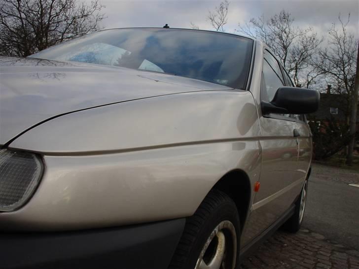 Alfa Romeo 146 1.6 L billede 6
