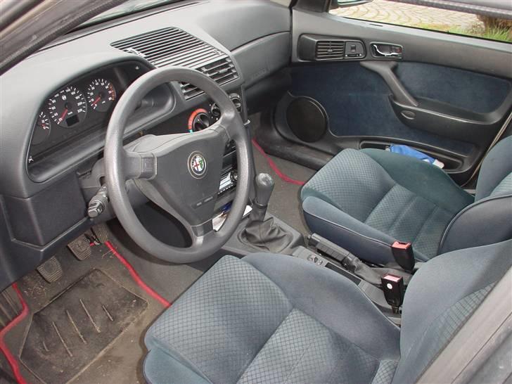 Alfa Romeo 146 1.6 L billede 9