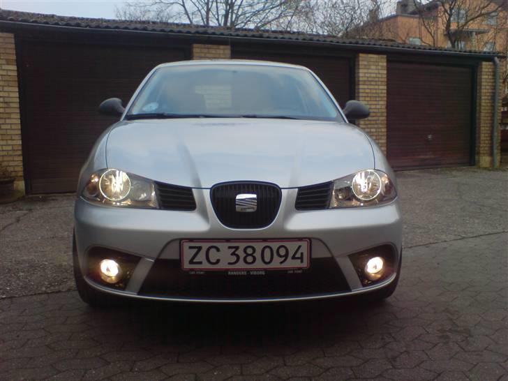 Seat Ibiza 1,4 tdi - SOLGT -  billede 2