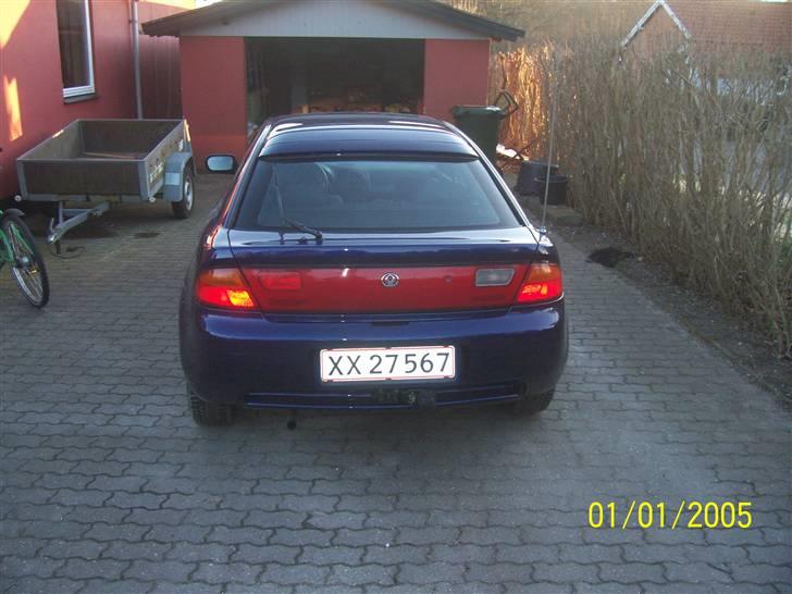 Mazda 323F billede 4