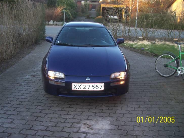 Mazda 323F billede 5