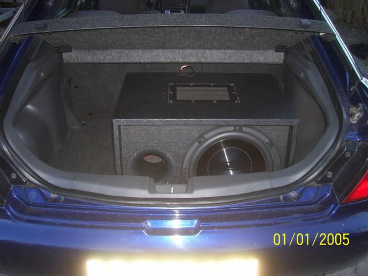 Mazda 323F billede 9