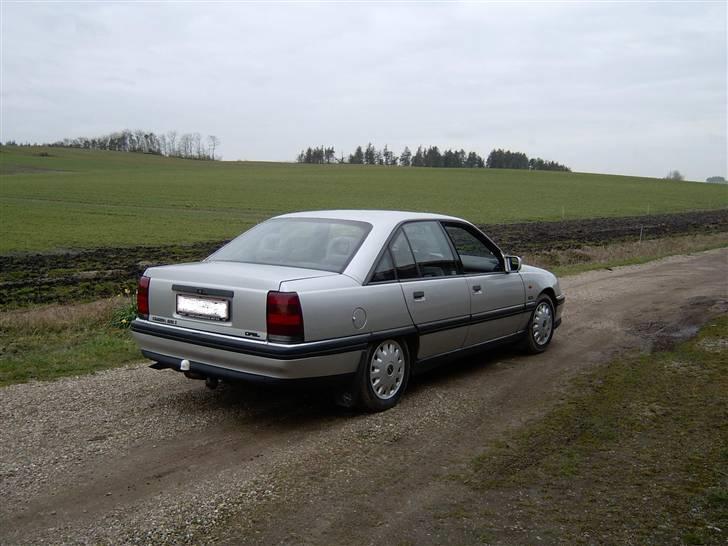 Opel Omega 2,6 gls billede 2