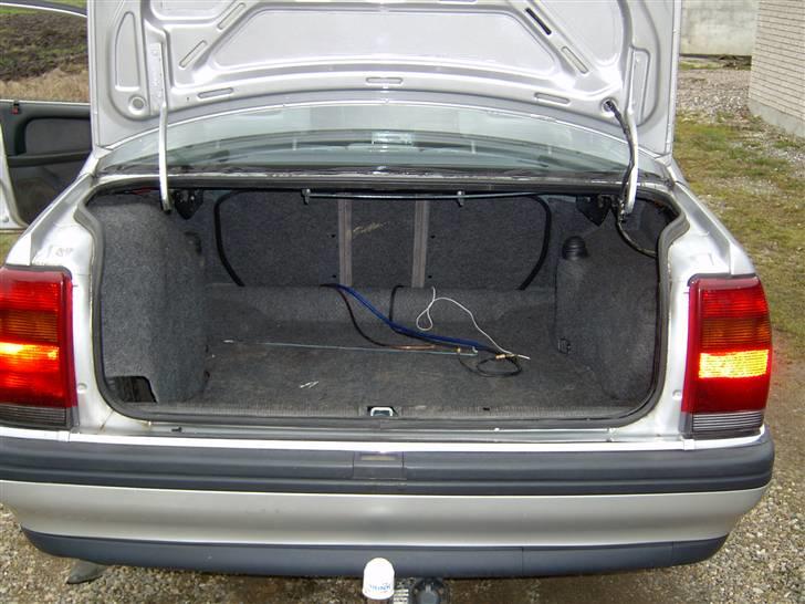 Opel Omega 2,6 gls billede 8