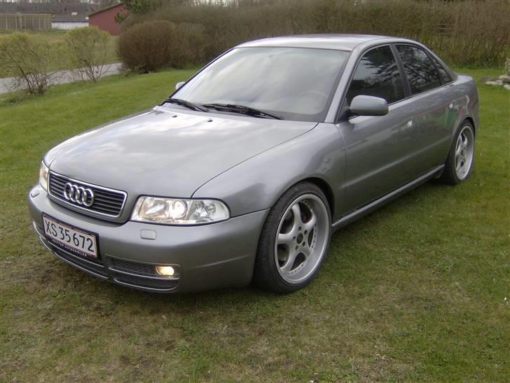 Audi A4 1.8t  *solgt* billede 2