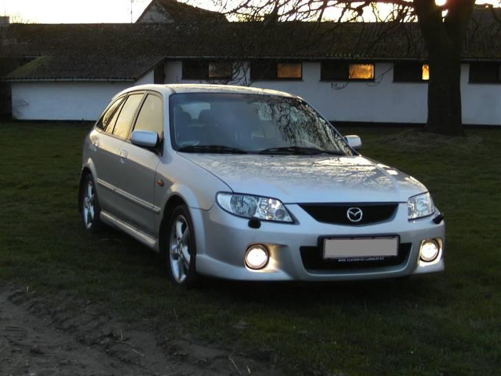 Mazda 323f sportive Solgt billede 1