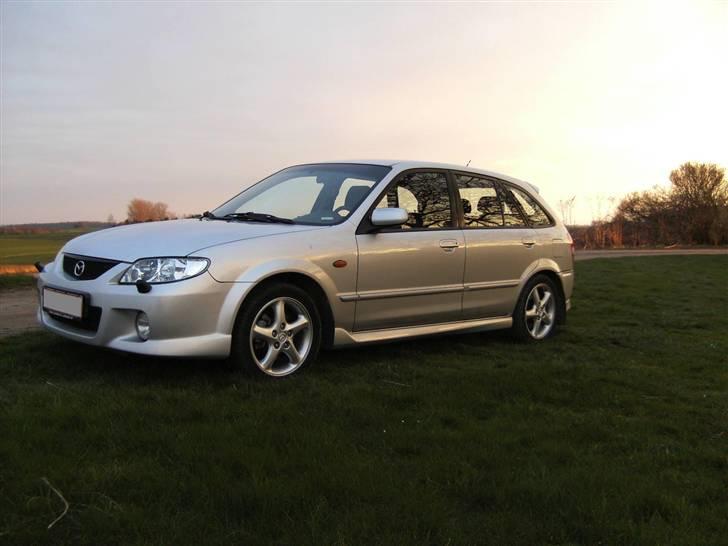 Mazda 323f sportive Solgt billede 2