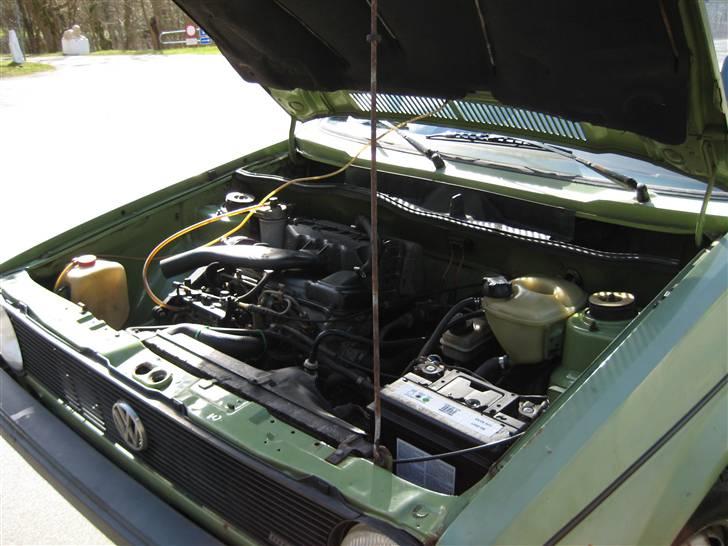 VW Golf 1 D .. SOLGT billede 6