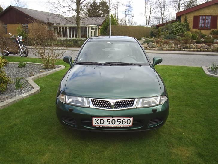 Mitsubishi Carisma billede 2