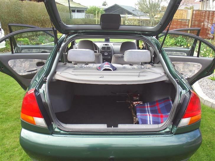 Mitsubishi Carisma billede 10