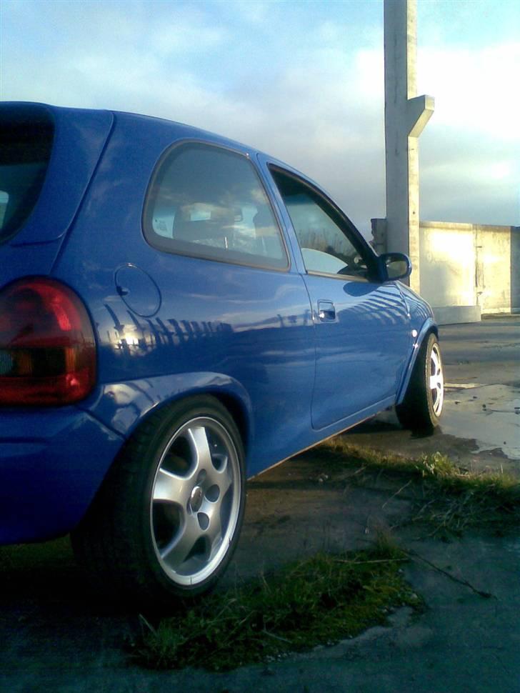 Opel Corsa 1,4i 16v solgt billede 1