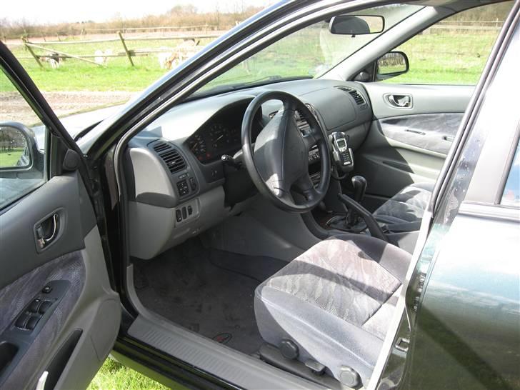 Mitsubishi galant skrottet billede 7