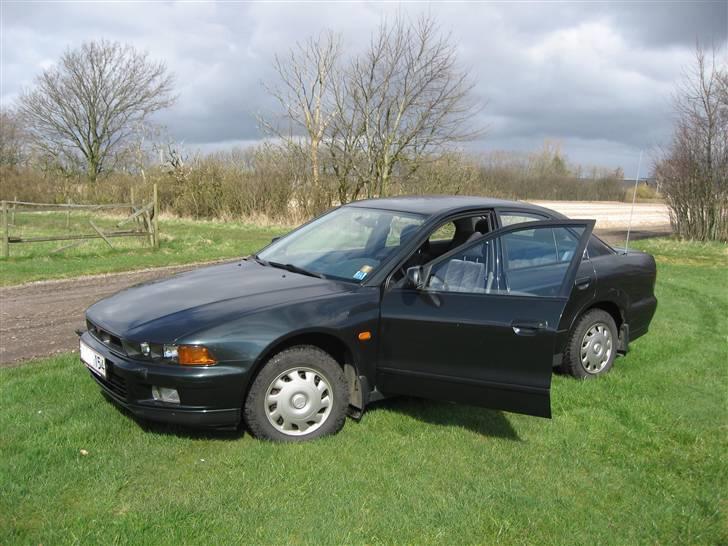 Mitsubishi galant skrottet billede 10