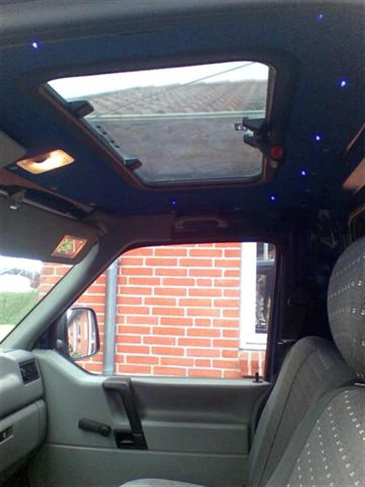 VW Transporter "SOLGT, DØD " billede 4