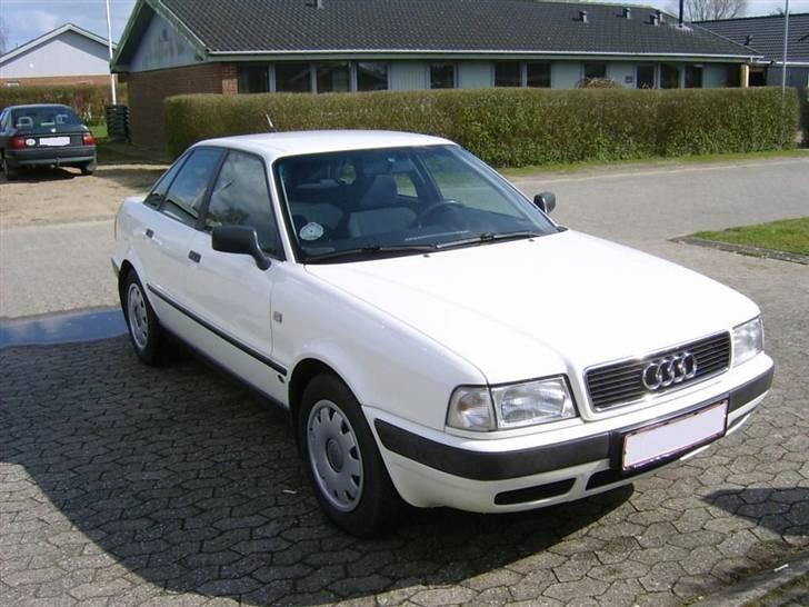 Audi 80 2.0 E Limousine billede 2