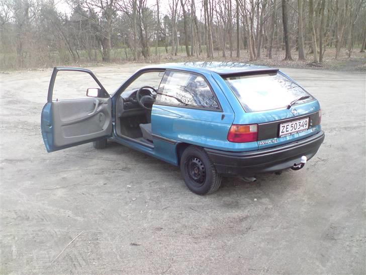 Opel Astra F | S O L G T billede 13