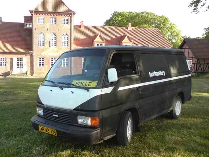 Nissan King van *SOLGT* billede 1