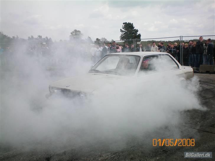 BMW E30 320i (hverdagsbil)DØD billede 12