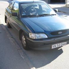 Ford Escort 1,4i CLX (SOLGT)