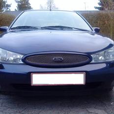 Ford Mondeo 2,5 V6 *SOLGT*