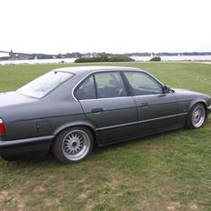 BMW E34 525i