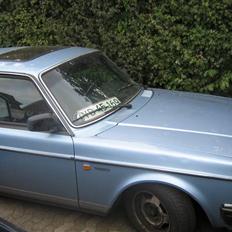 Volvo 240 GL (SOLGT)