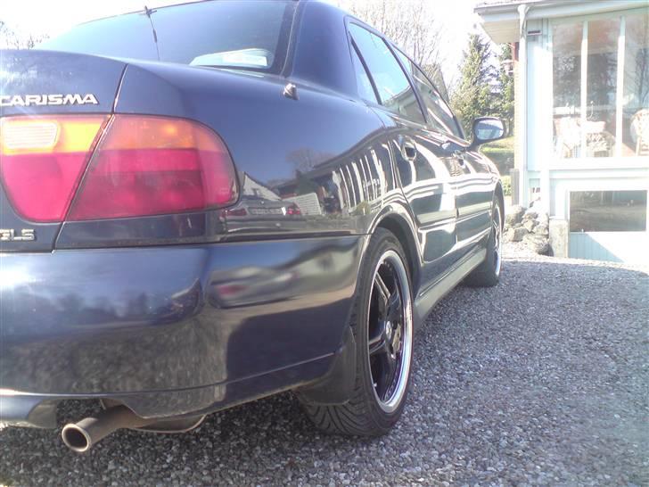 Mitsubishi carisma solgt billede 1