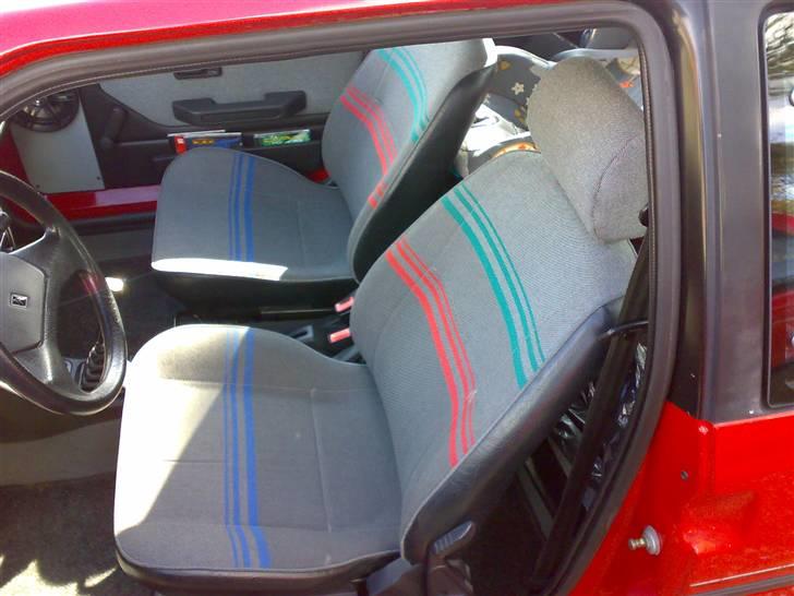 Citroën AX 1.1I First - Gode sæder, man sidder rigtig godt. billede 5