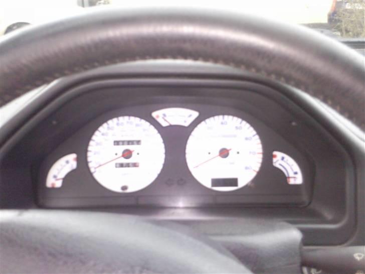 Peugeot 106 Gti 16V "SOLGT" - De nye mørke krystal baglygter, syntes de er en del pænere end lexus.. billede 7