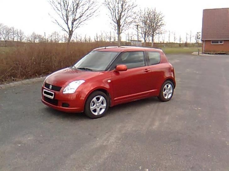 Suzuki Swift  billede 1