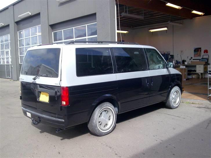 Chevrolet Astro van SOLGT - Efter en tur hos meleren billede 4