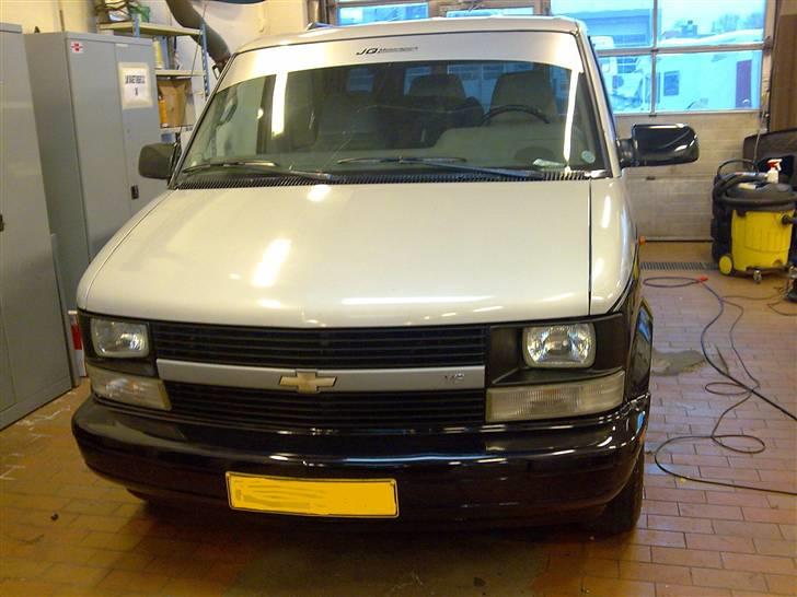 Chevrolet Astro van SOLGT - Fronten billede 8