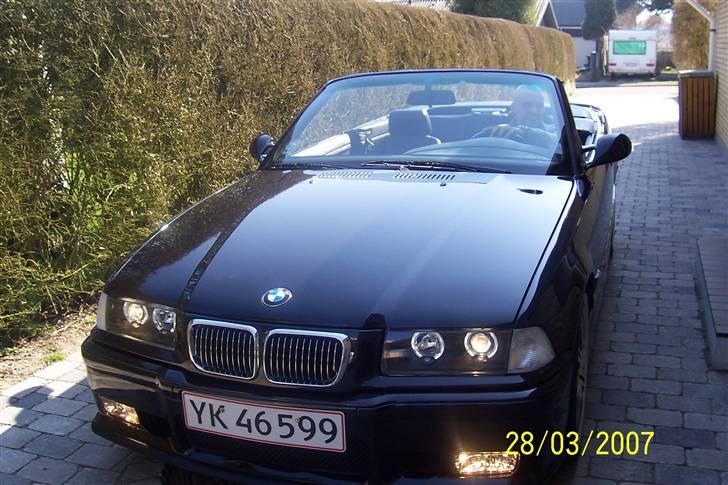 BMW 320 i cabriolet  billede 8